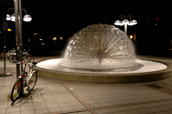 fountain_bike_th